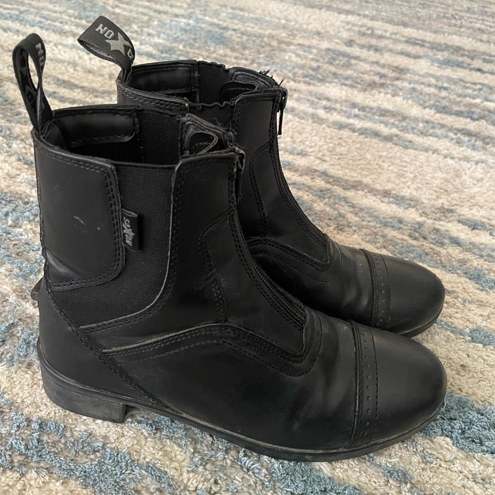 Saxon syntovia zip paddock boots